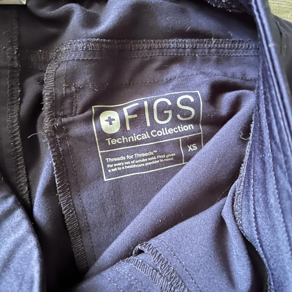 Figs Men's Navy Blue Scrub Pants with Drawstring